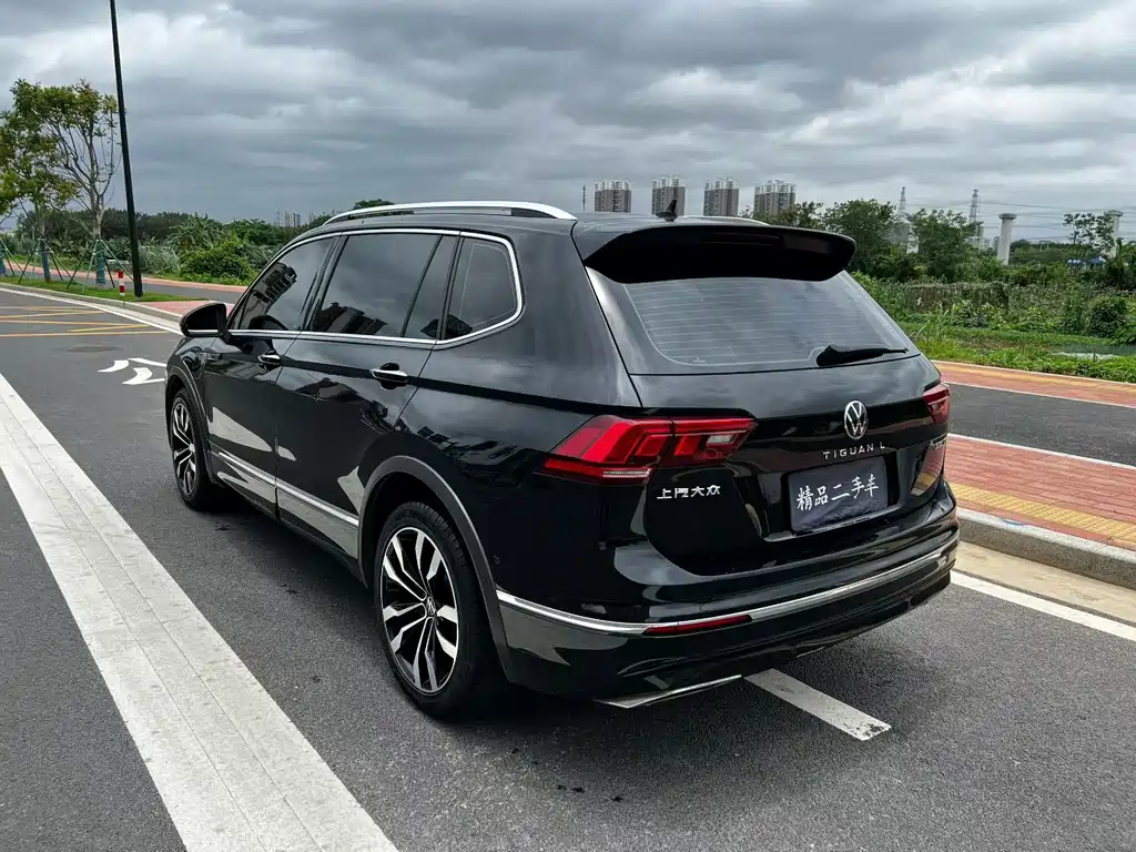 Volkswagen Tiguan L 2021 — фото 7