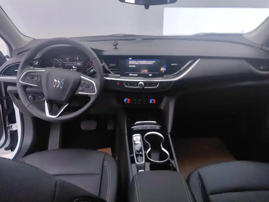 Buick Regal 2025 — фото 12