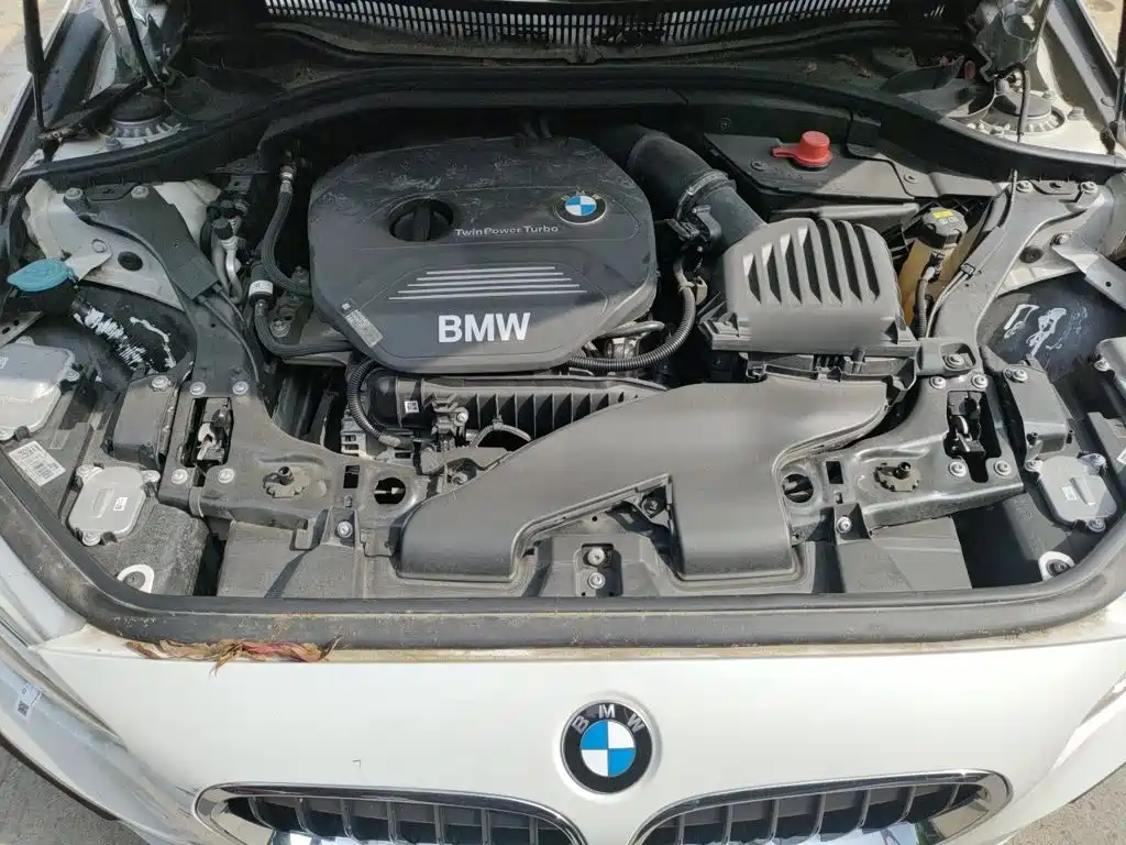 BMW 1 Series 2018 — фото 11
