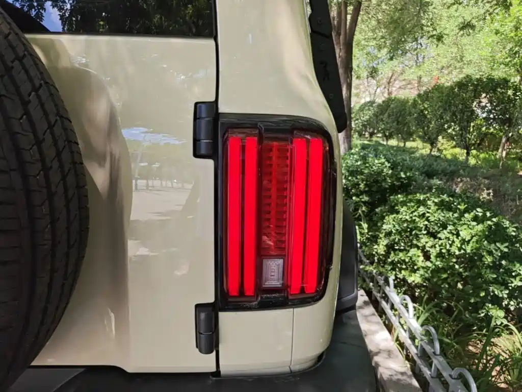 Tank 300 2025 — фото 8
