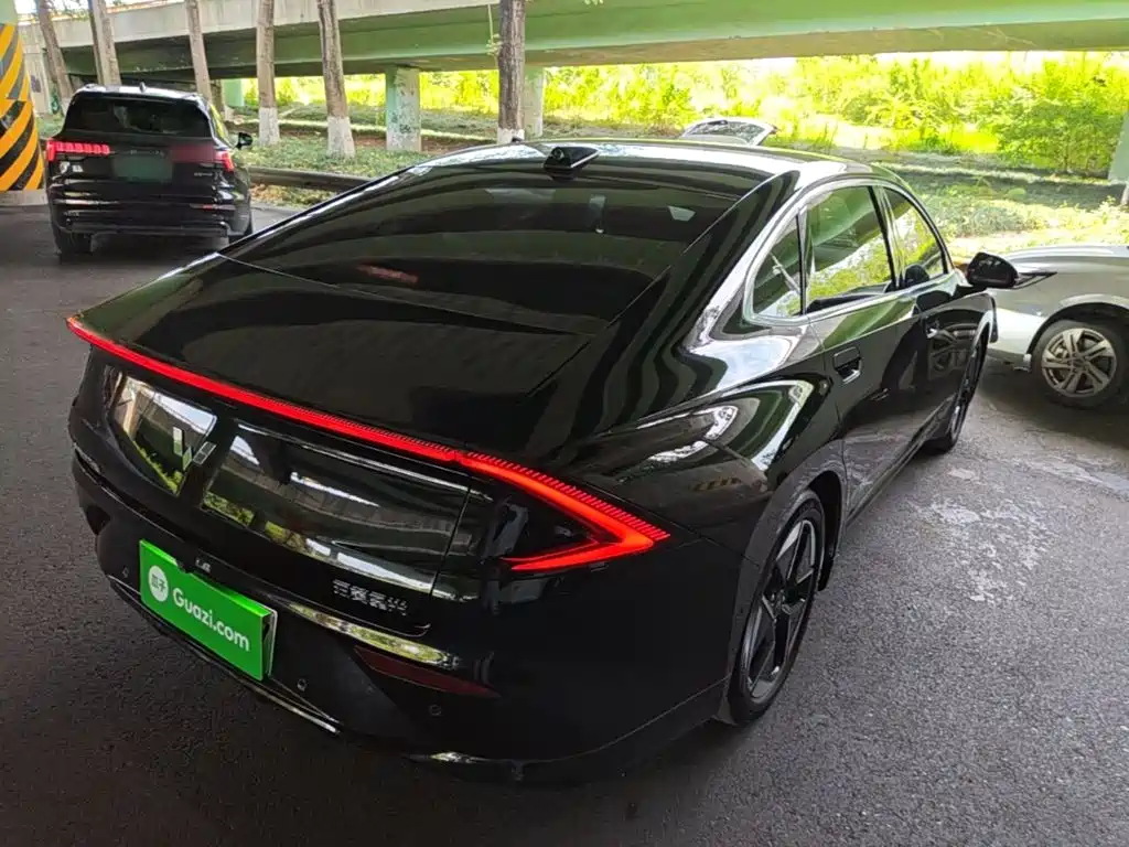 Wuling Starlight 2025
