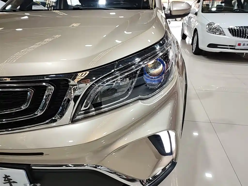 Geely Vision X3 2019 — фото 24