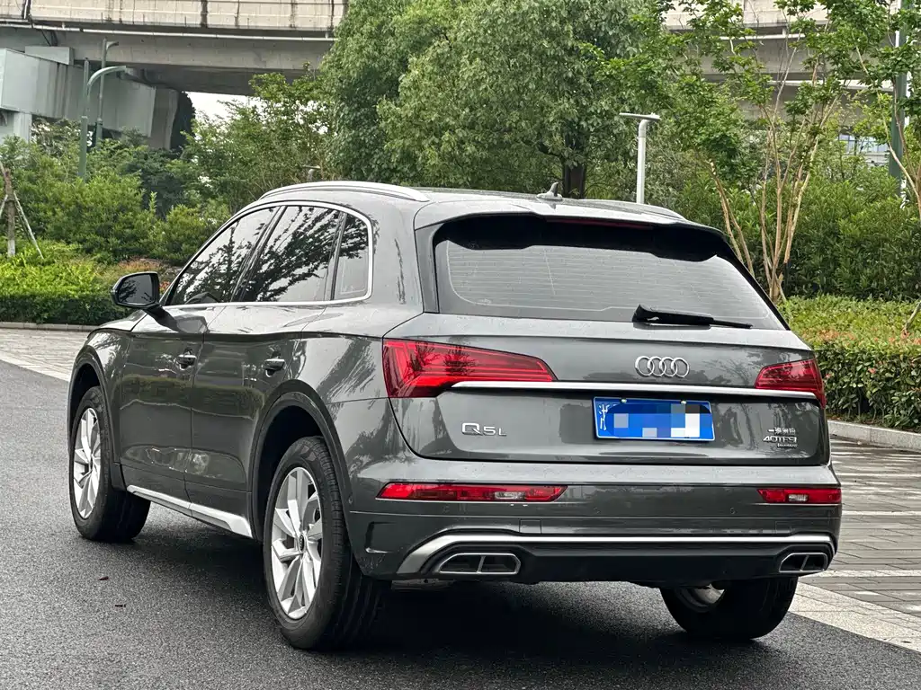 Audi Q5L 2023 — фото 4
