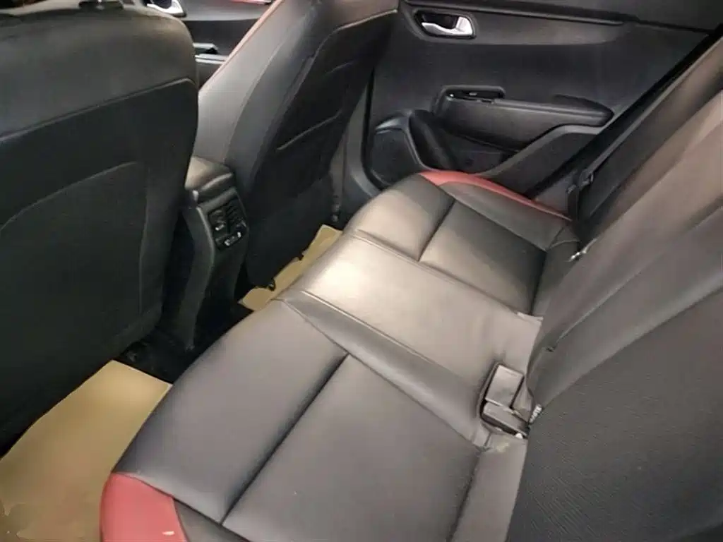 Kia KX Cross 2019 — фото 13
