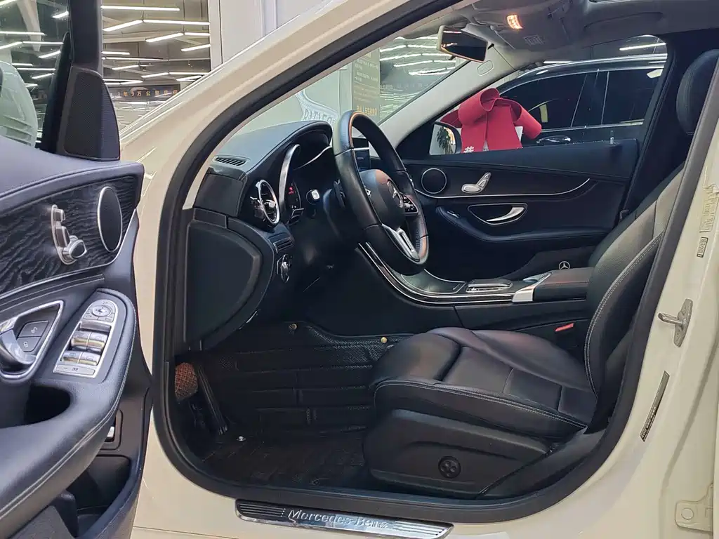 Mercedes-Benz C-Class 2019