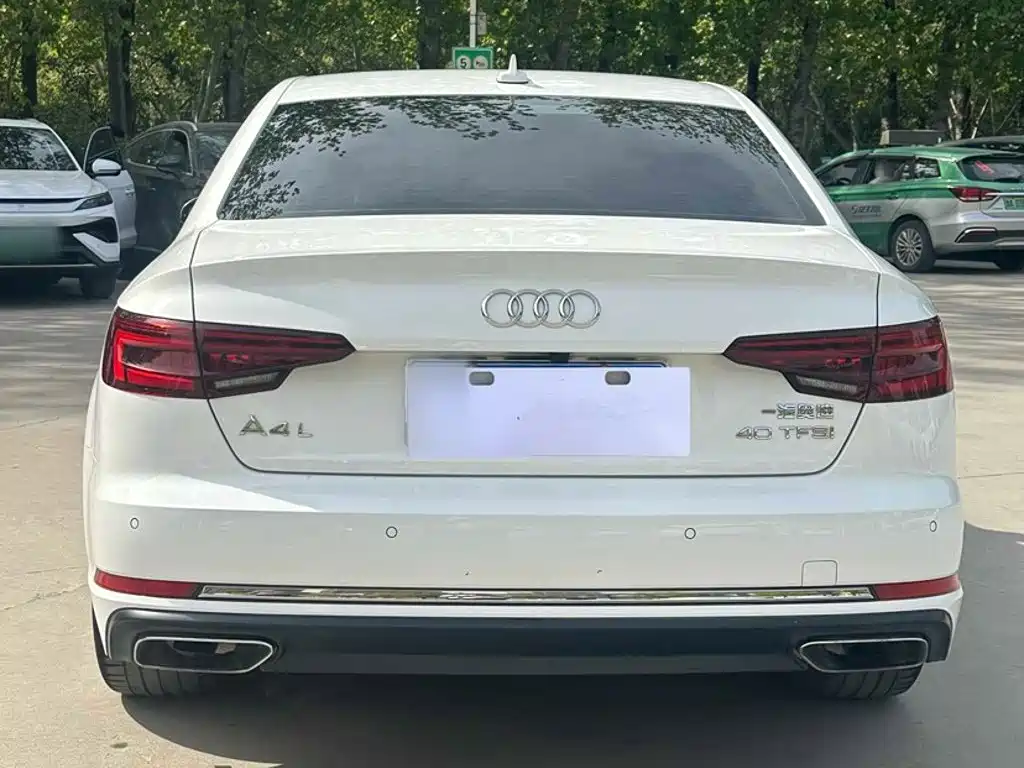 Audi A4L 2019 — фото 11