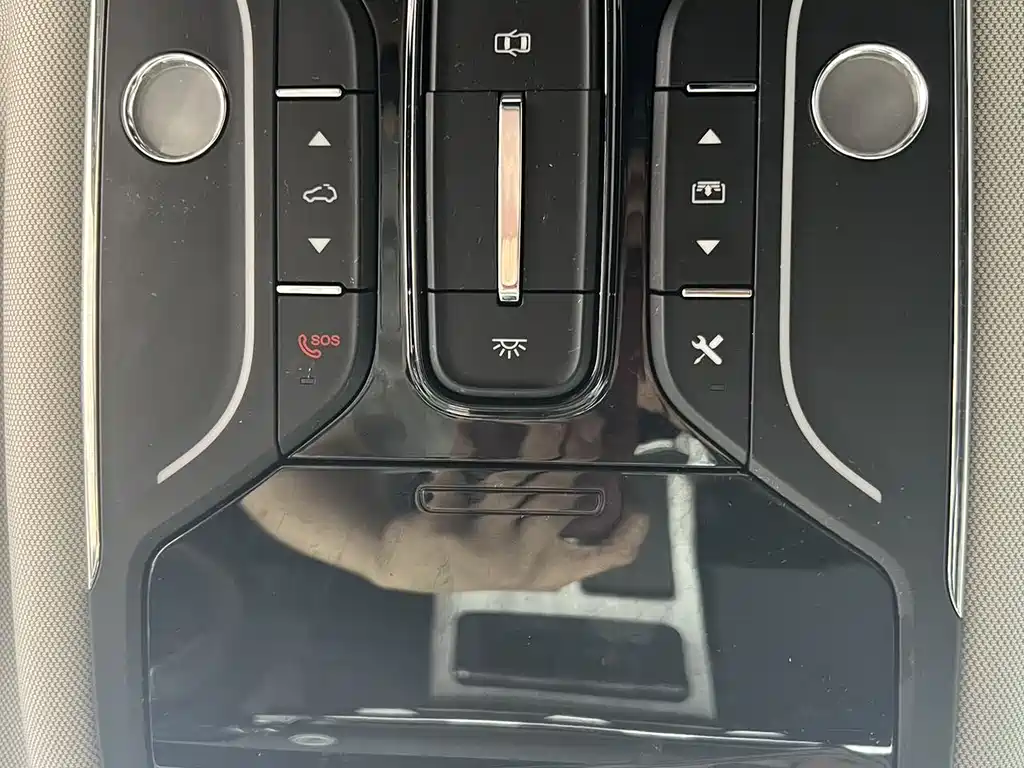 Jetour X70 PLUS 2023 — фото 15