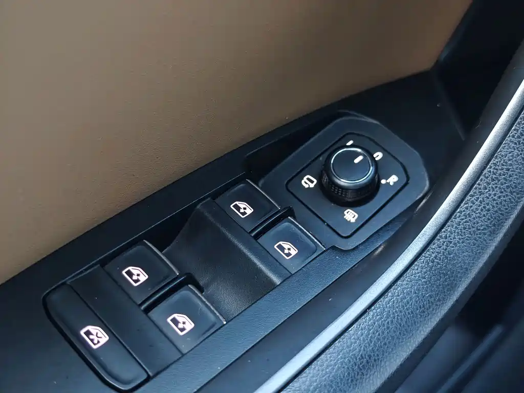 Skoda Kodiak GT 2019 — фото 23