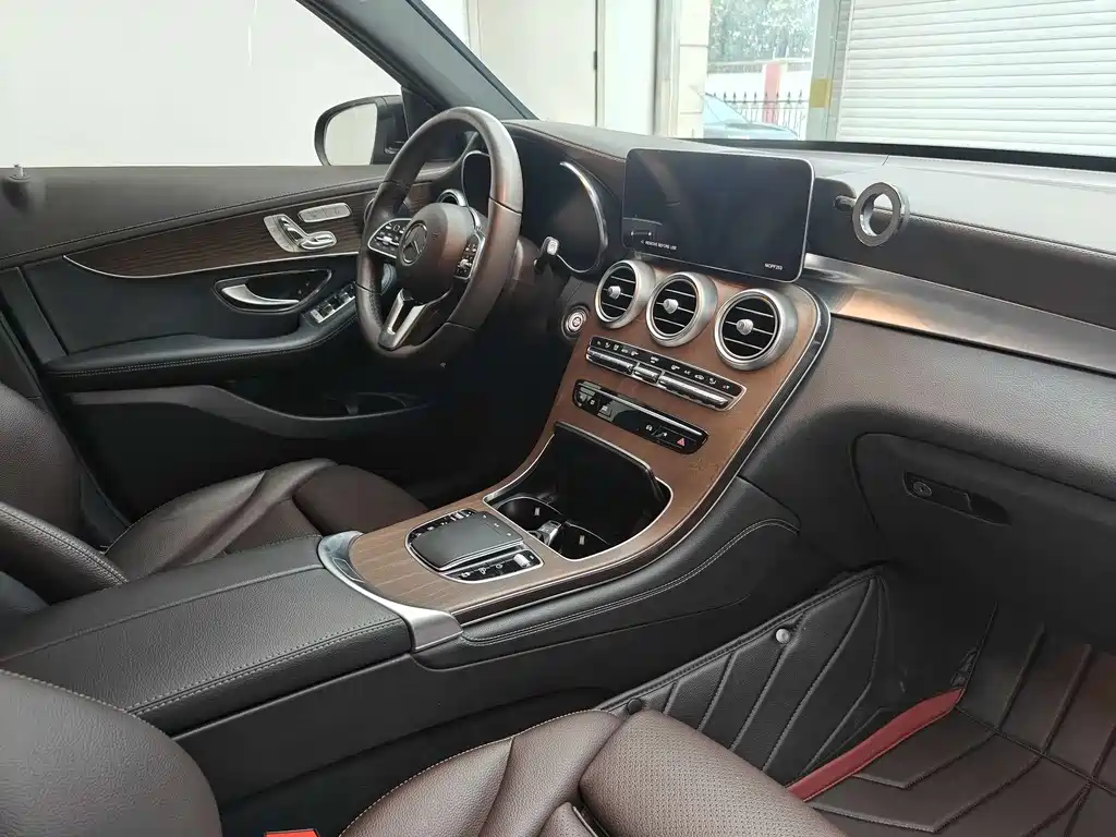 Mercedes-Benz GLC 2022 — фото 13