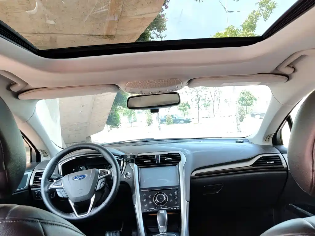 Ford Mondeo 2015 — фото 15