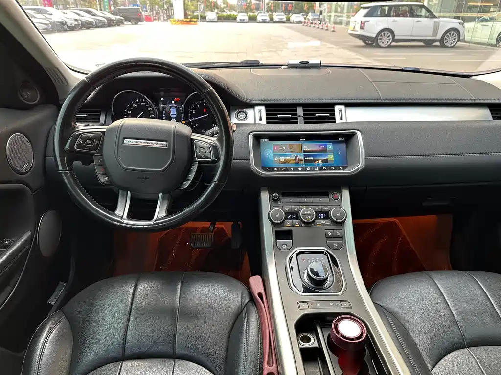 Land Rover Evoque 2018 — фото 5