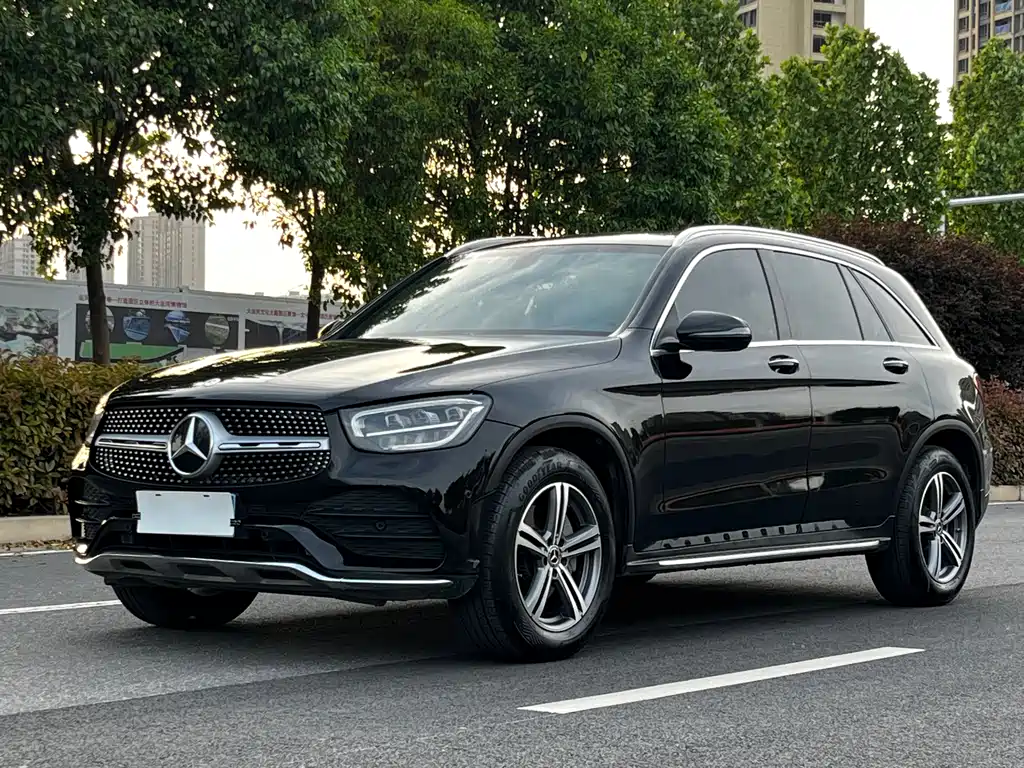 Mercedes-Benz GLC 2021 — фото 1