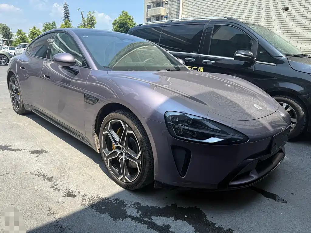 Xiaomi SU7 2024