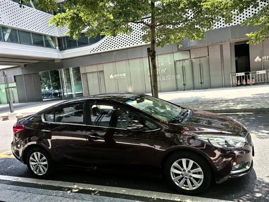 Kia K3 2012