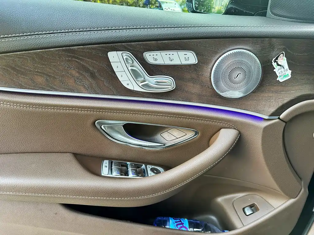 Mercedes-Benz E-Class 2020 — фото 11
