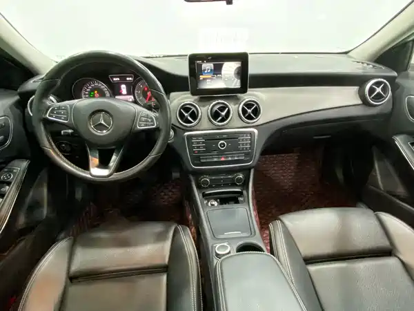 Mercedes-Benz GLA 2017