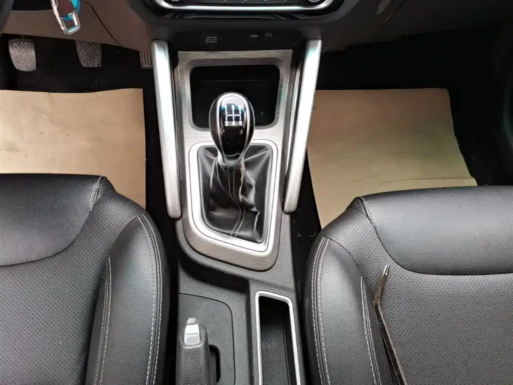 Geely Vision X3 2018 — фото 14