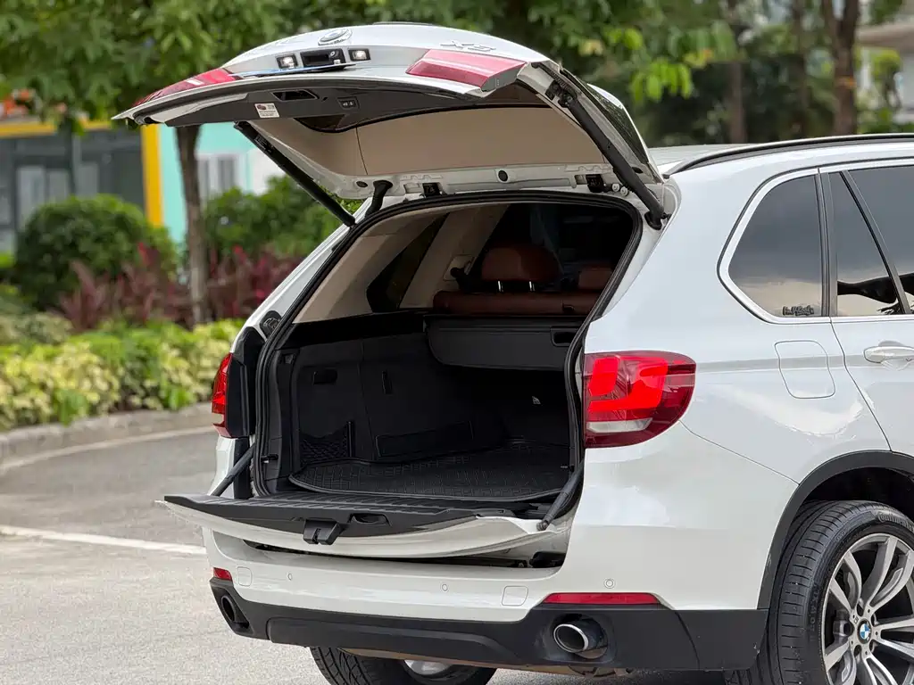 BMW X5 2015 — фото 23