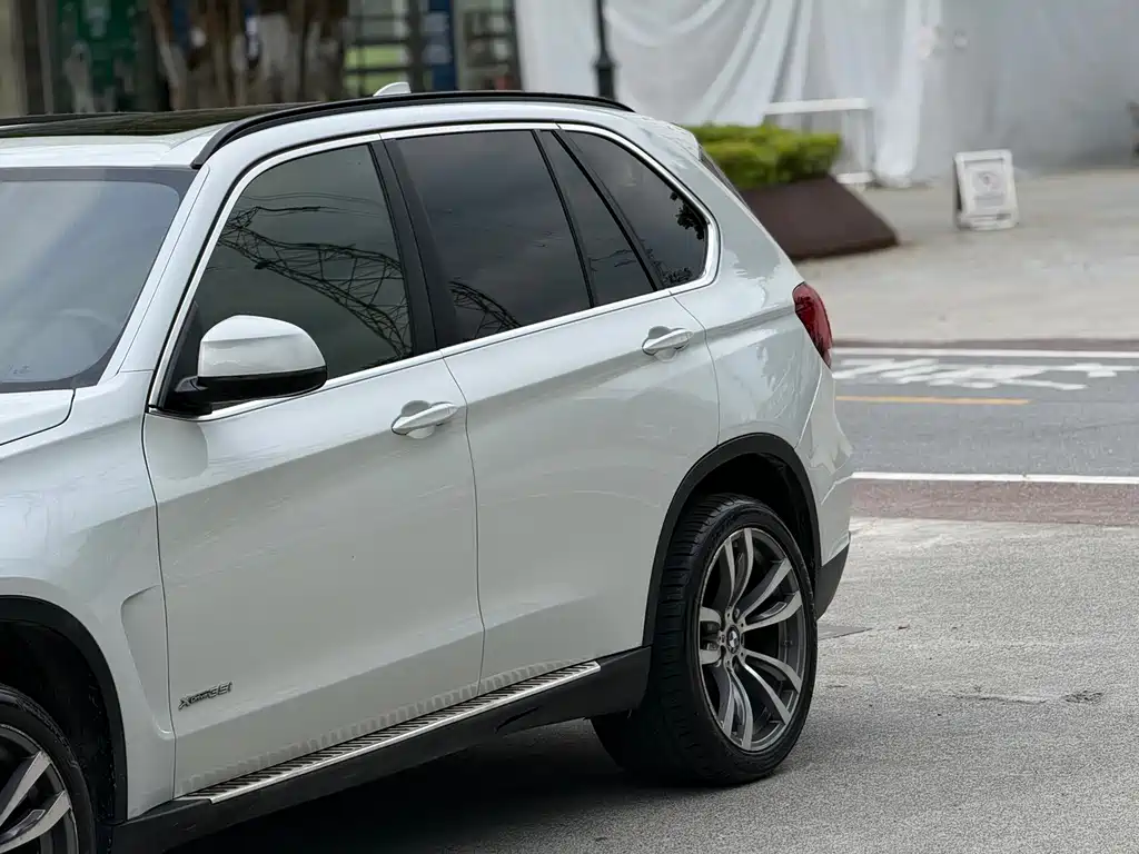 BMW X5 2015 — фото 19