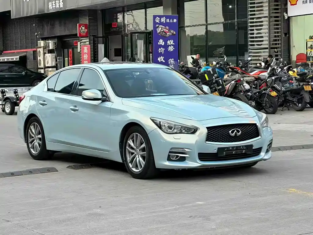 Infiniti Q50 2014 — фото 3
