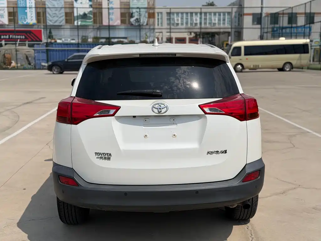 Toyota RAV4 2016