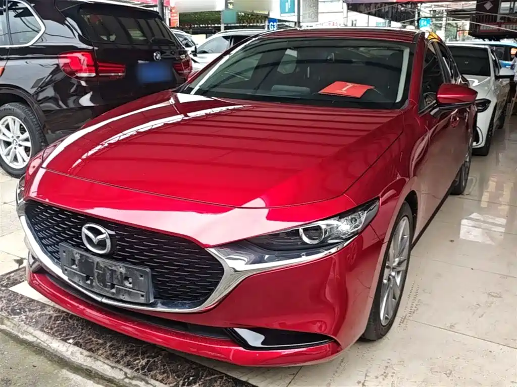 Mazda 3 Axela 2020 — фото 1