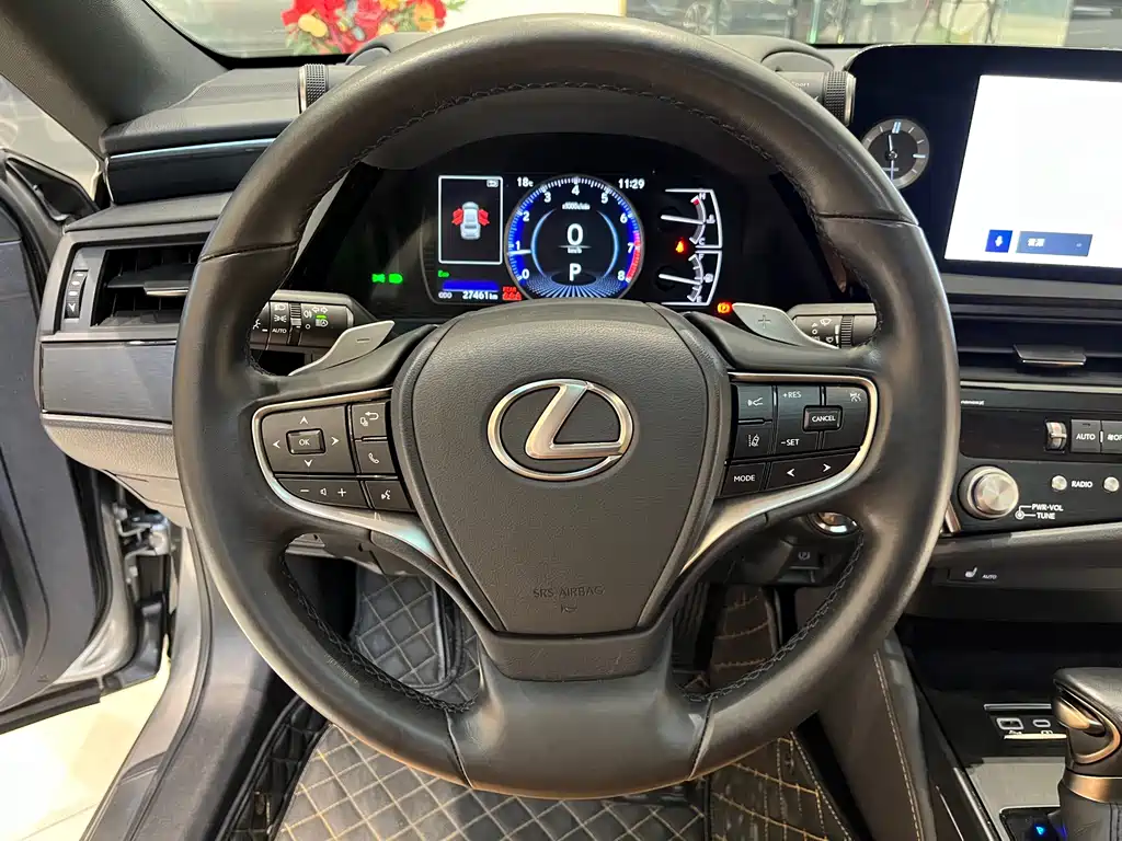 Lexus ES 2024 — фото 16