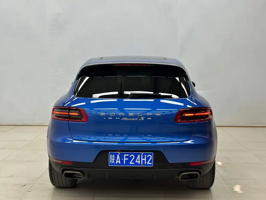 Porsche Macan 2017 — фото 10