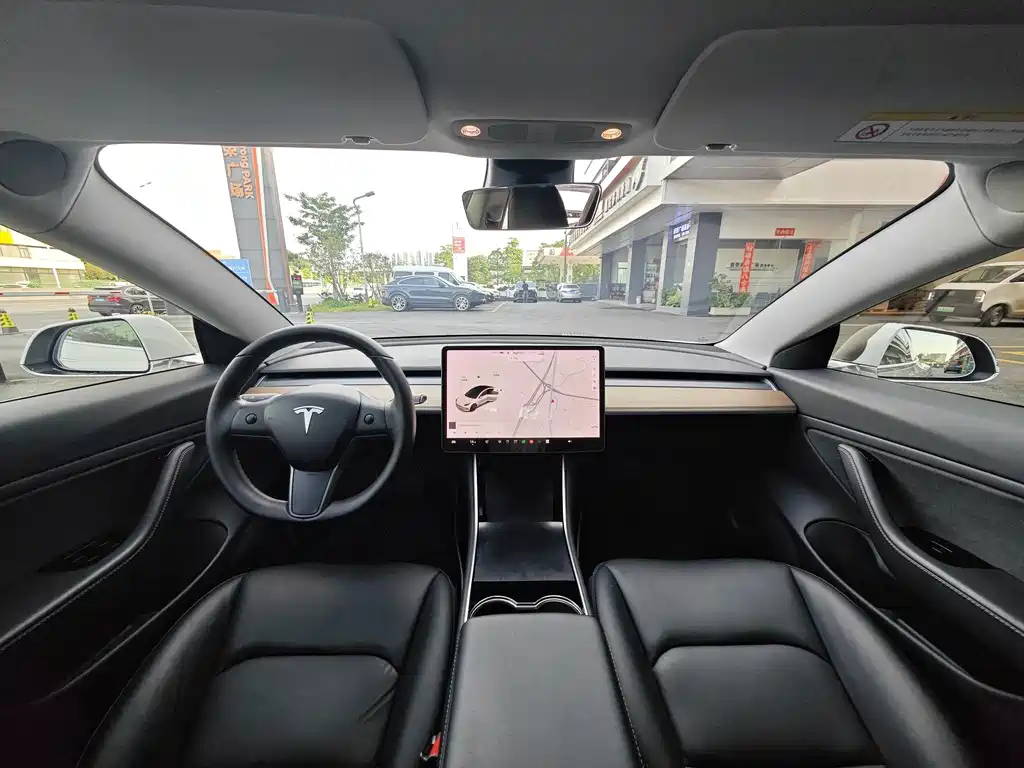 Tesla Model 3 2019 — фото 12