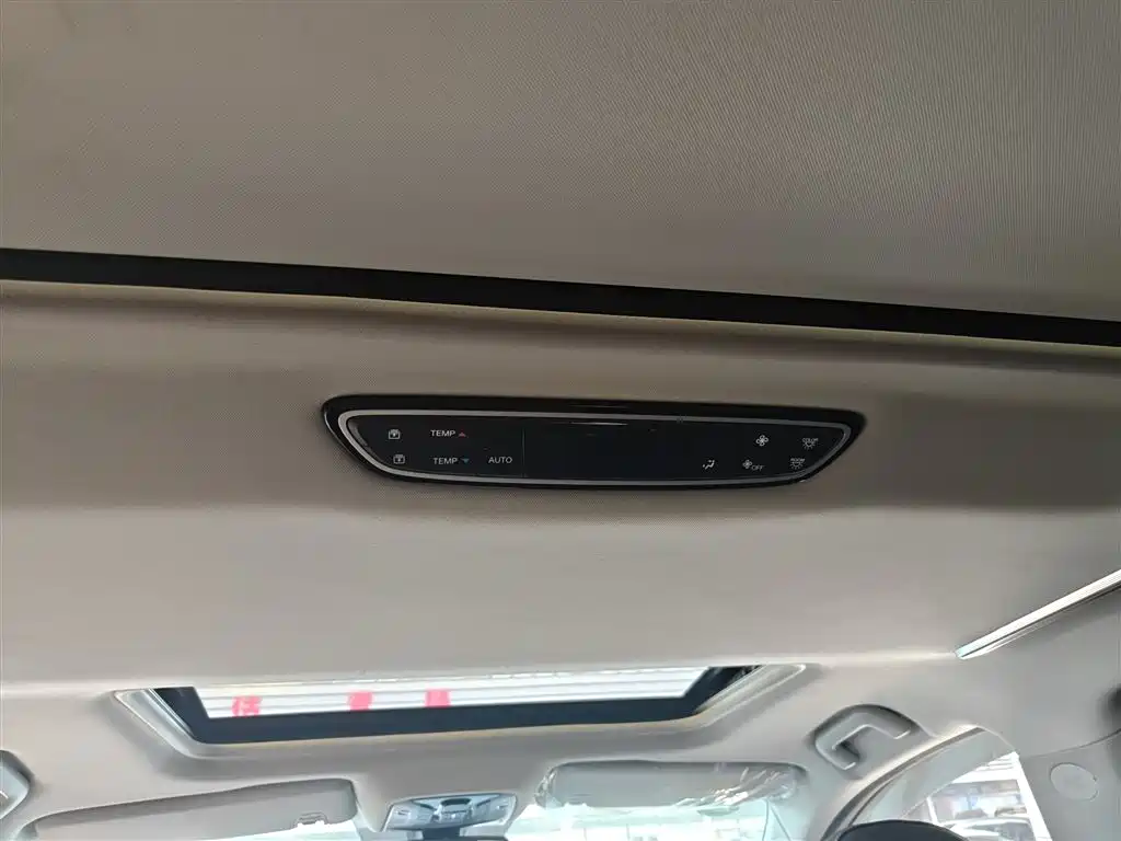 GAC Motor Trumpchi M8 2020 — фото 15