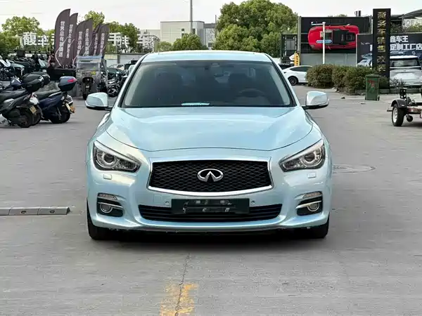 Infiniti Q50 2014