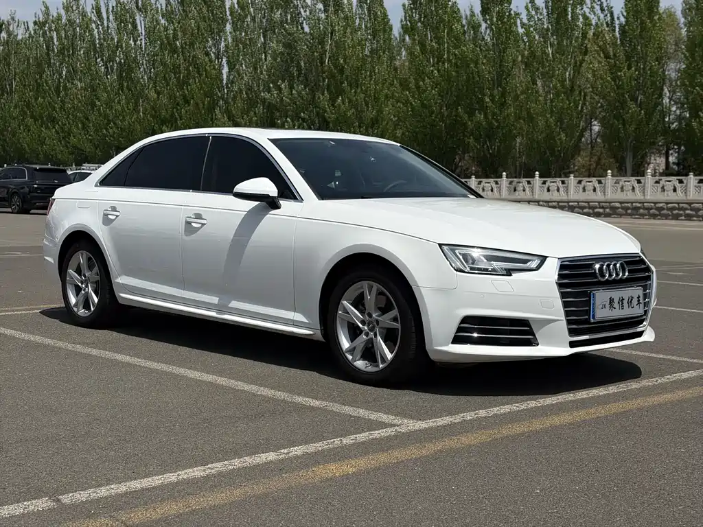 Audi A4L 2018 — фото 3