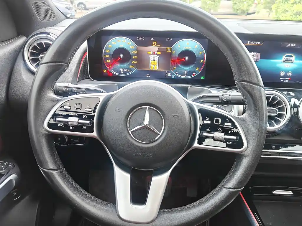 Mercedes-Benz GLB 2020 — фото 18