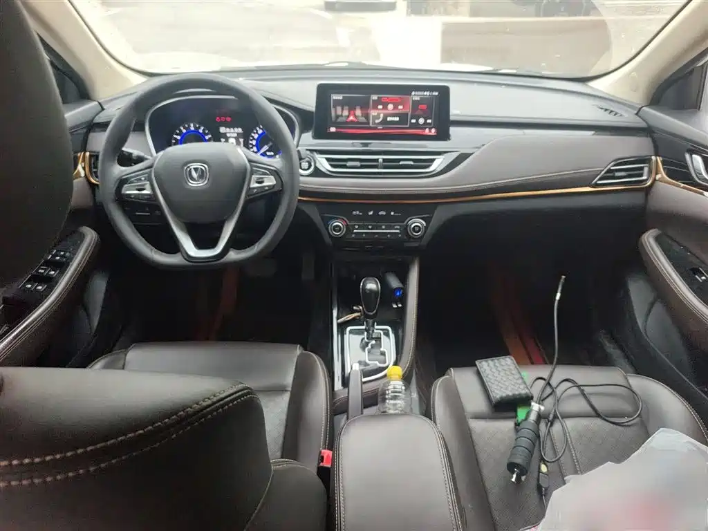 Changan Eado DT 2018 — фото 13