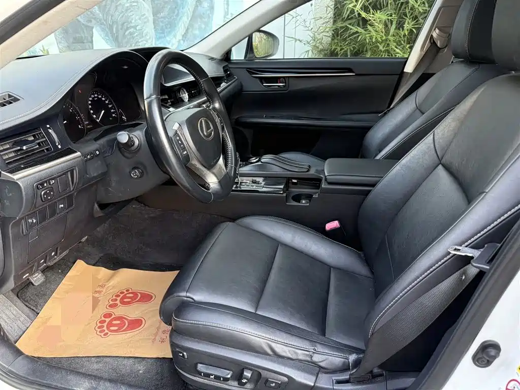 Lexus ES 2014