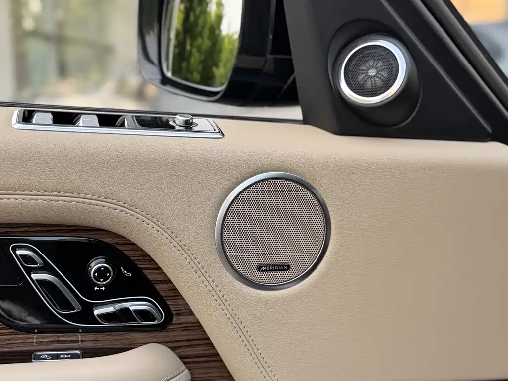 Land Rover Range Rover 2019 — фото 14