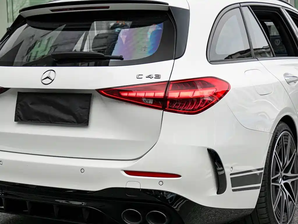 Mercedes-Benz C-Class AMG 2024 — фото 12
