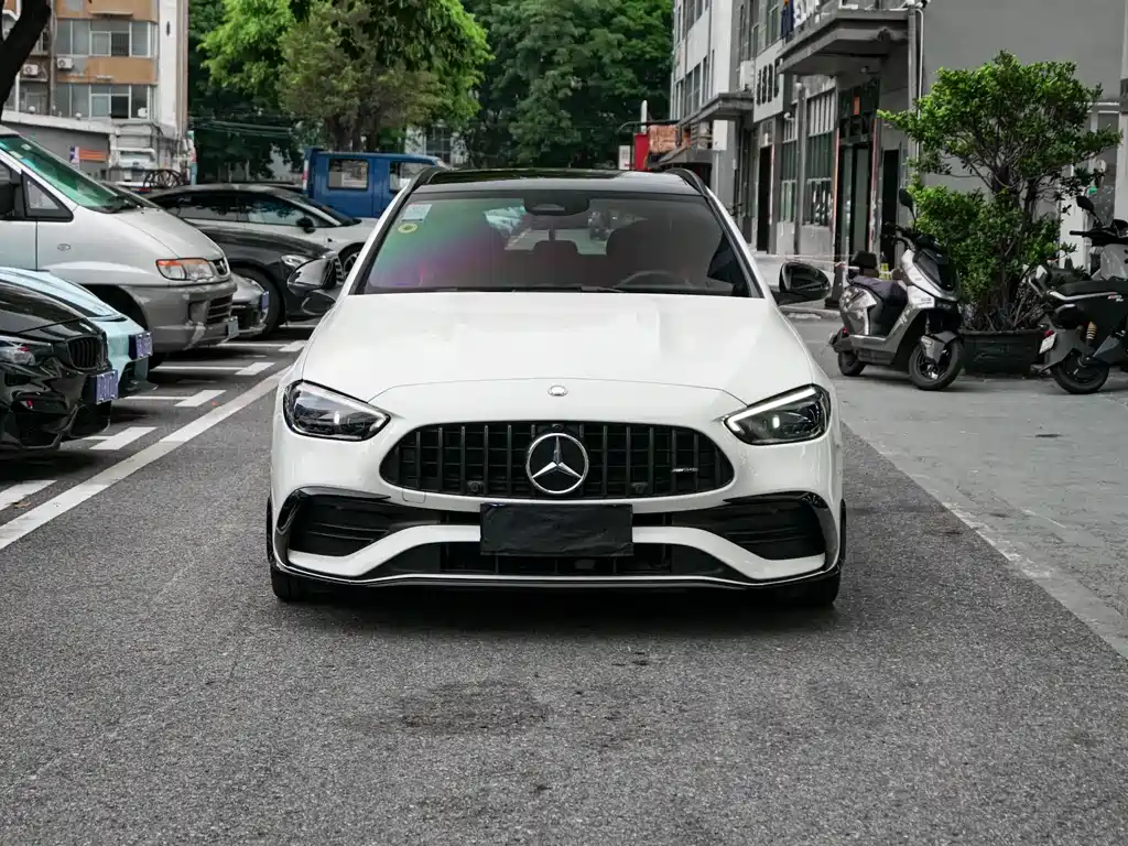Mercedes-Benz C-Class AMG 2024 — фото 2