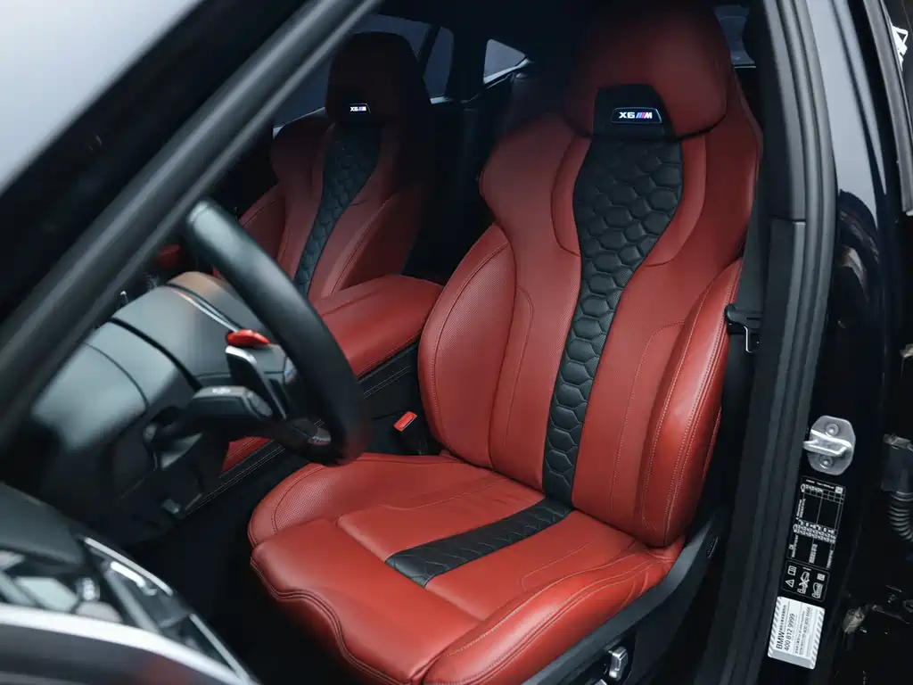 BMW X6 M 2020 — фото 9