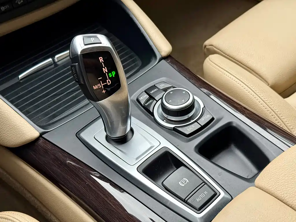 BMW X6 2014 — фото 15