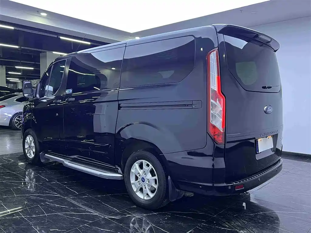 Ford Tourneo 2020 — фото 18