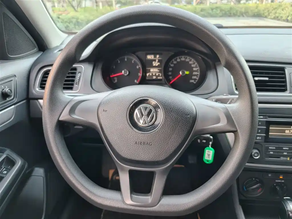 Volkswagen Gran Lavida 2016