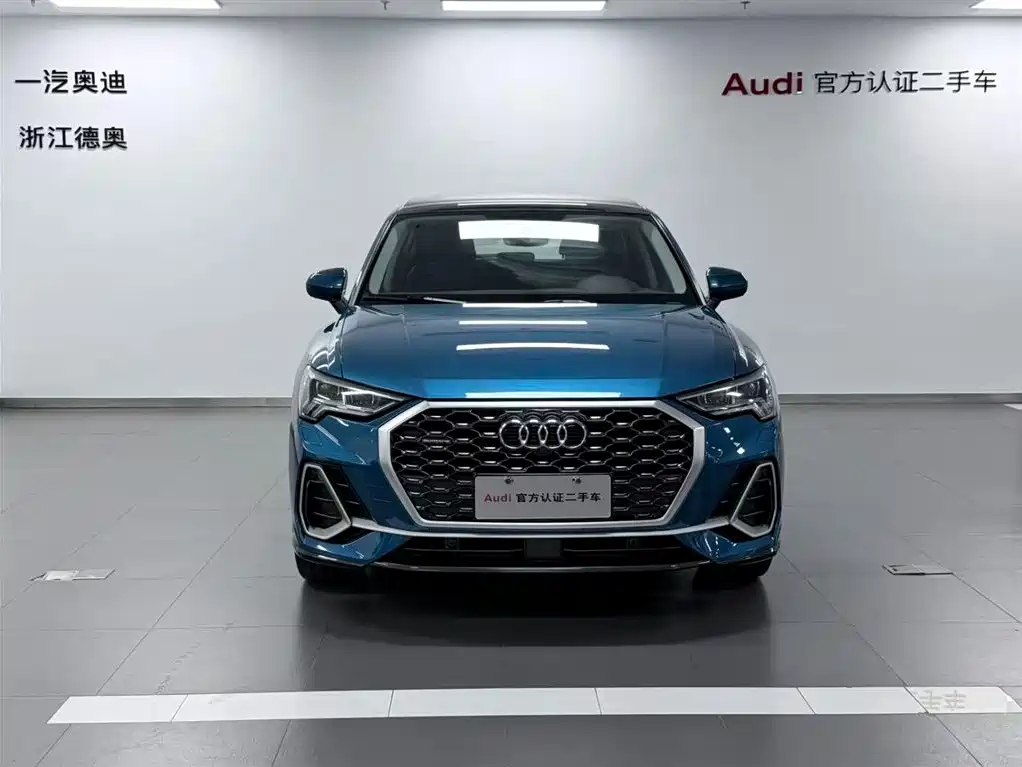 Audi Q3 Sportback 2023 — фото 2