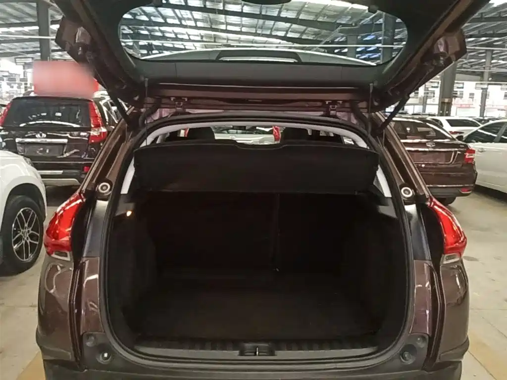 Peugeot 2008 2015 — фото 19