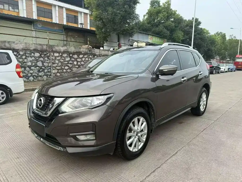 Nissan X-Trail 2021 — фото 1