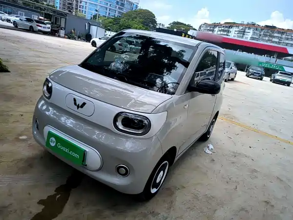 Wuling Hongguang MINIEV 2025