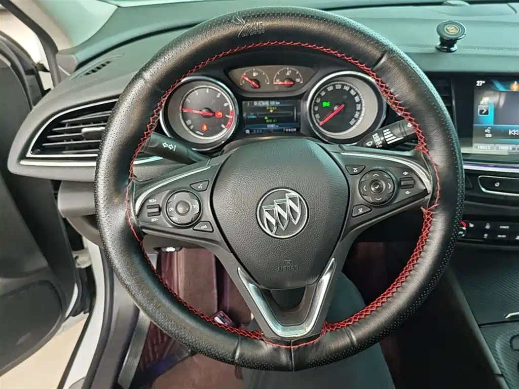 Buick Regal 2020 — фото 11