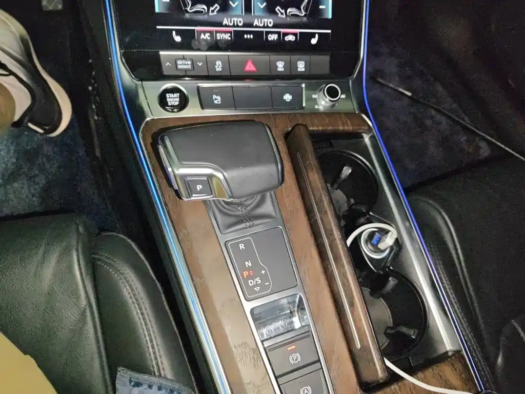 Audi A6L 2021