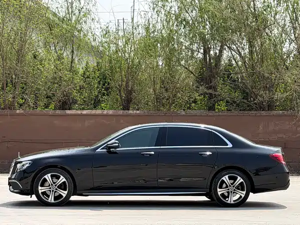 Mercedes-Benz E-Class 2017