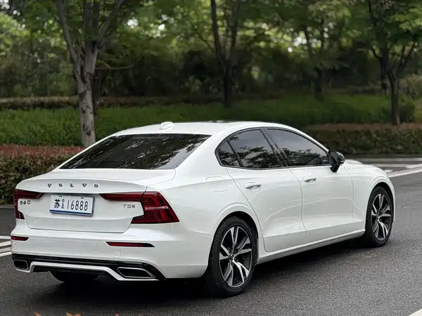 Volvo S60 2020
